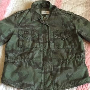 A camouflage American Eagle jacket size S
